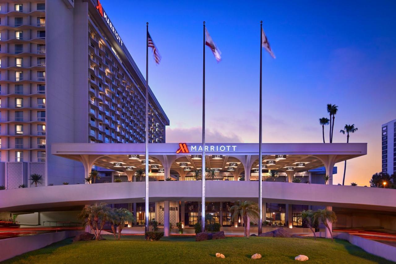 ホテル ロサンゼルス エアポート マリオット エクステリア 写真